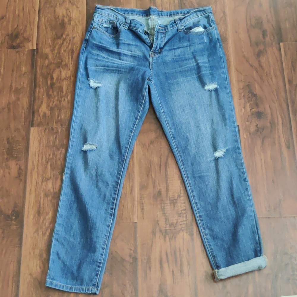 dELIA*'s Boyfriend Jeans